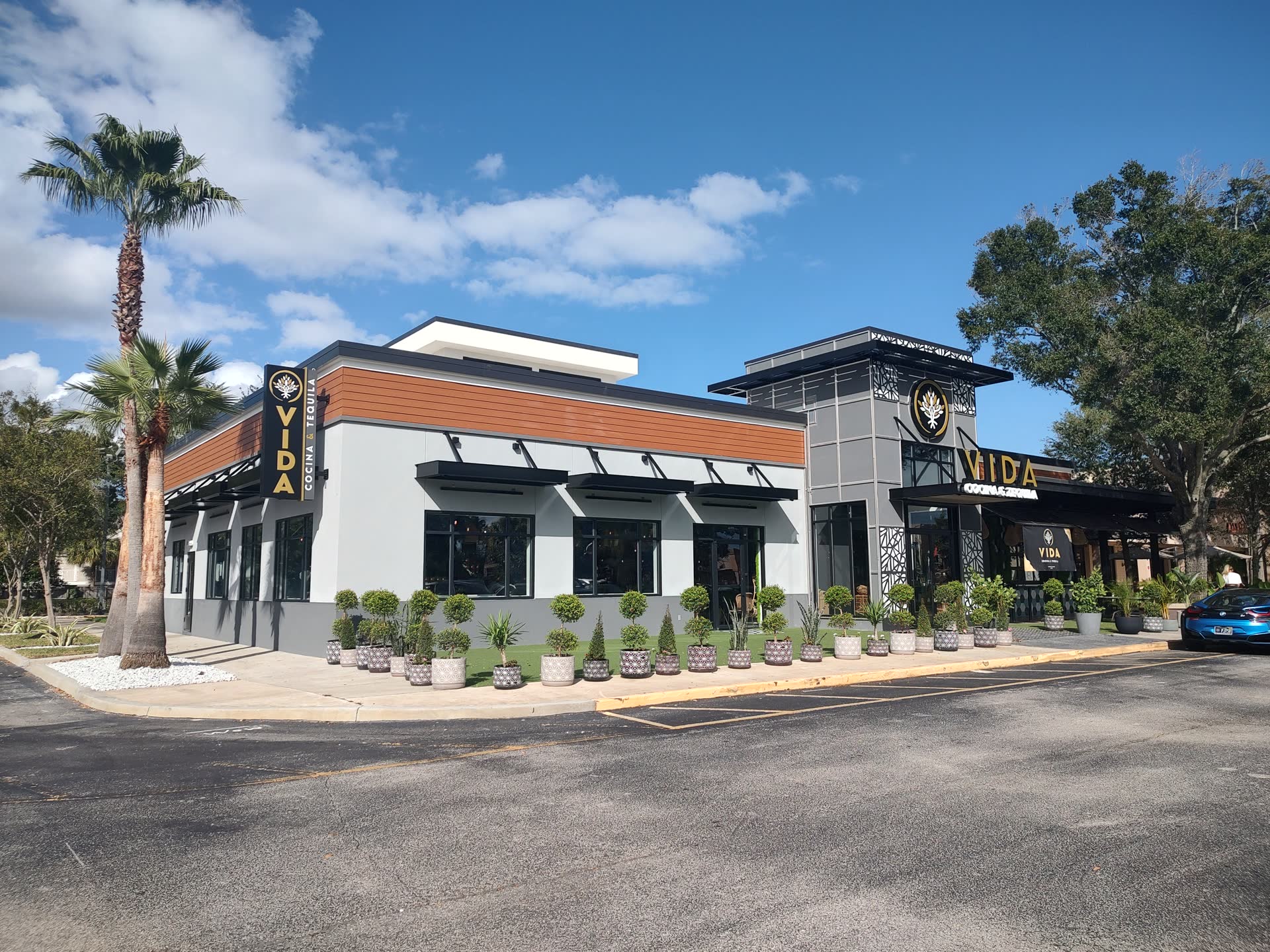 Illuminated channel letter sign built and installed by Signs VW for Vida Cocina & Tequila in Orlando