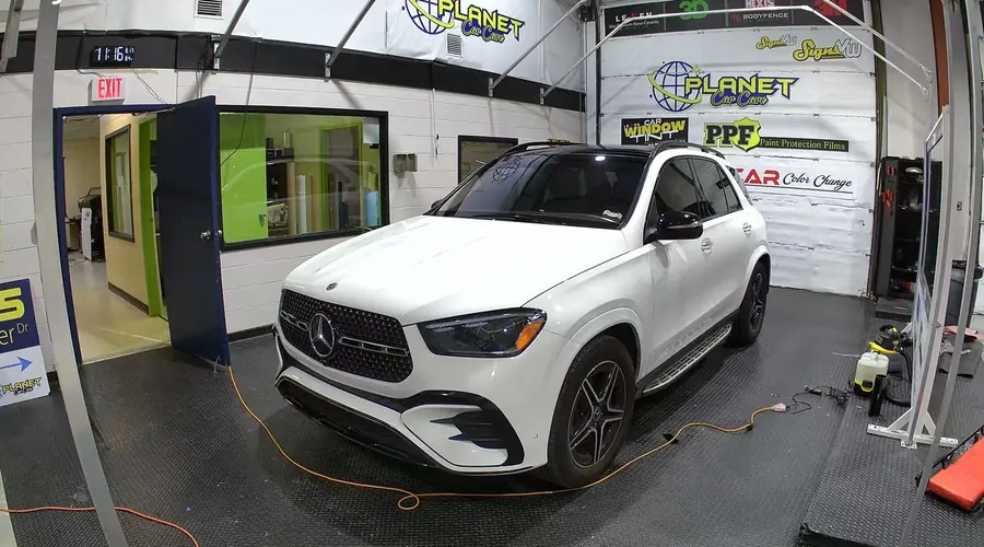 Finished tint on a vehicle side window